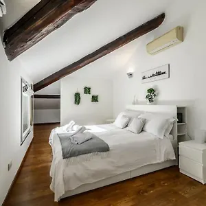 Buenos Aires' Nest - 10 Minutes From Duomo With Terrace Milan
