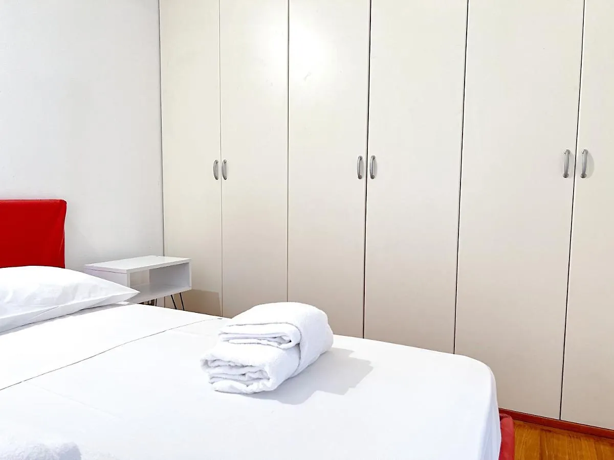 The Boutique Houses - Repubblica - Central Station Milan Apartment