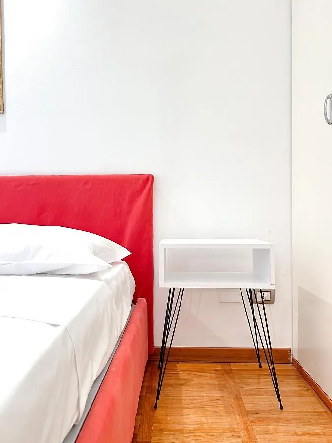 Apartment The Boutique Houses - Repubblica - Central Station Milan